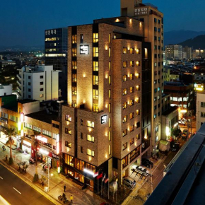 Отель Urban Island Hotel Jeju  Пукчеджу
